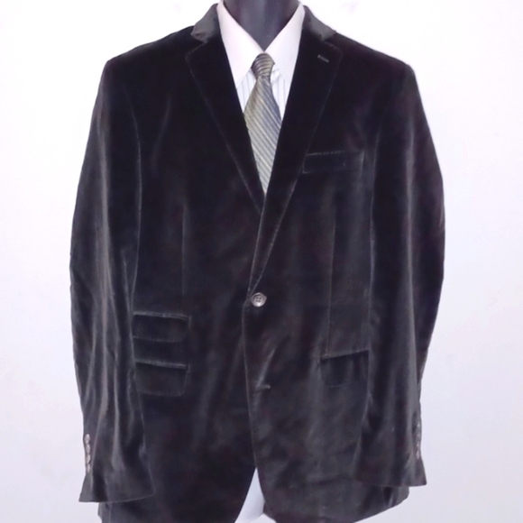 Axcess Striped Silk Necktie - Picture 5 of 6